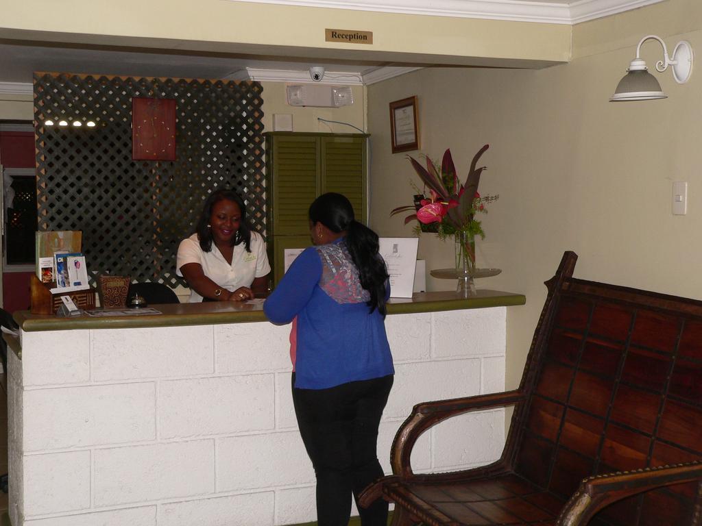 Coblentz Inn Boutique Hotel Port of Spain Bagian luar foto