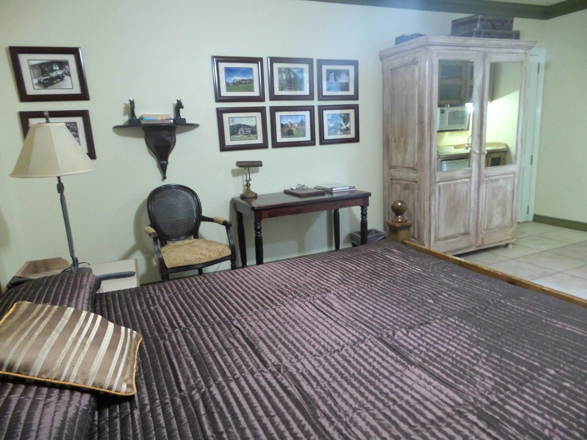 Coblentz Inn Boutique Hotel Port of Spain Bagian luar foto